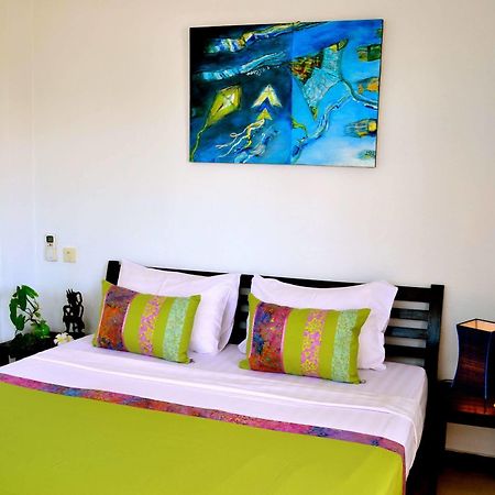 Cyclo Hotel-Bar-Restaurant Phnom Penh Ngoại thất bức ảnh