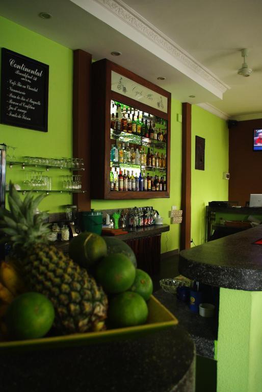 Cyclo Hotel-Bar-Restaurant Phnom Penh Ngoại thất bức ảnh