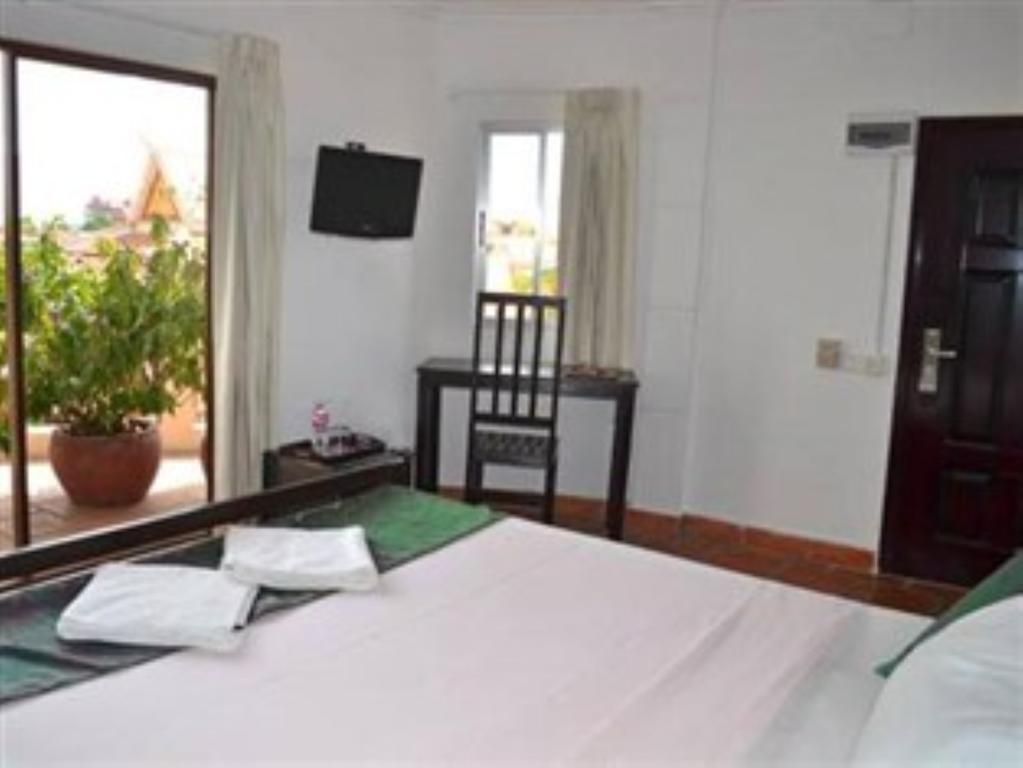 Cyclo Hotel-Bar-Restaurant Phnom Penh Ngoại thất bức ảnh