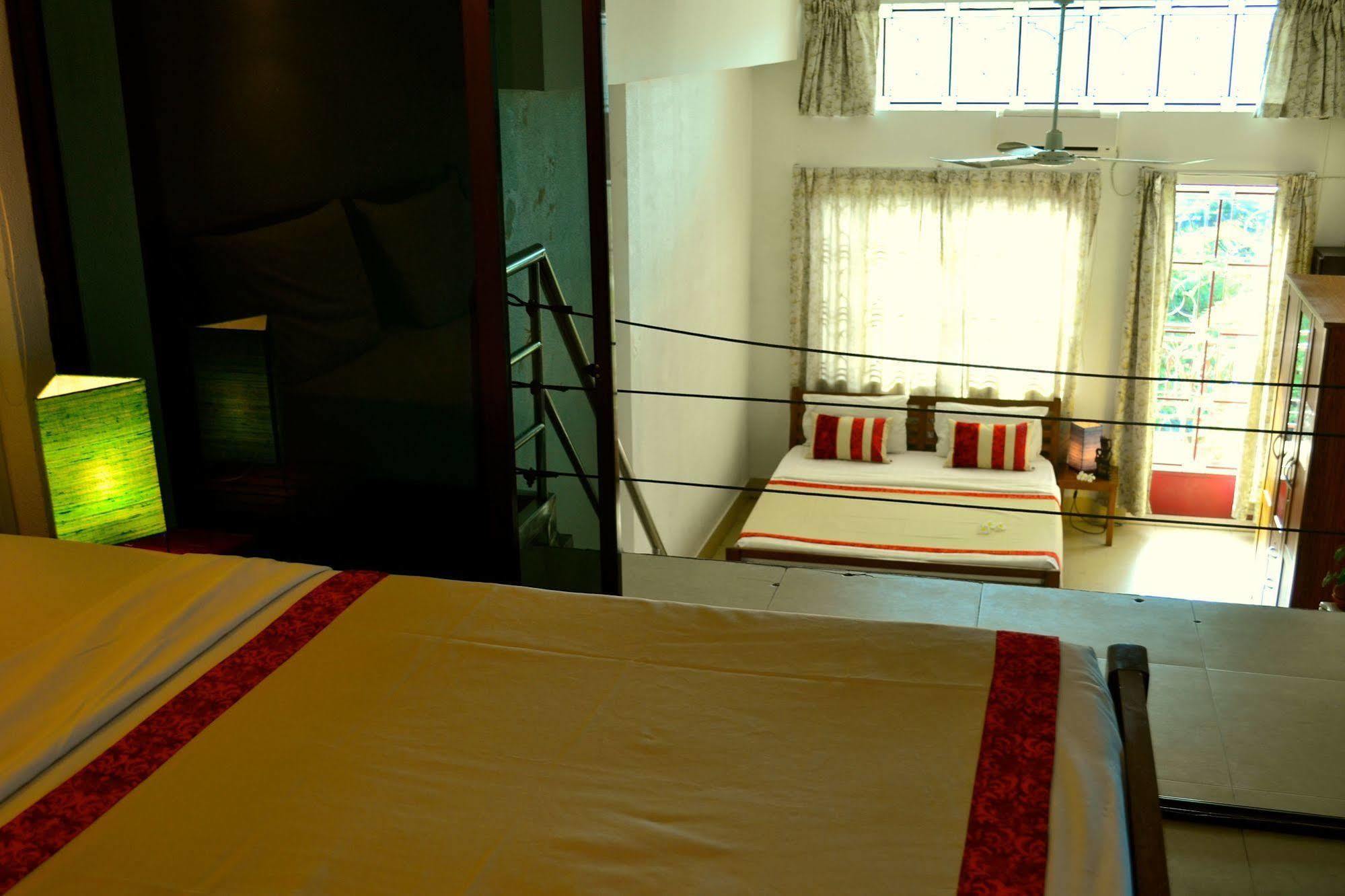 Cyclo Hotel-Bar-Restaurant Phnom Penh Ngoại thất bức ảnh